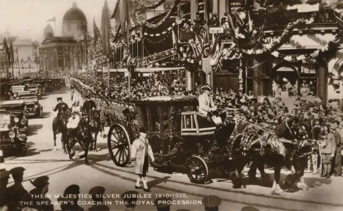 Framed Print : Their Majesties Silver Jubilee 1910-1935. The Speakers Coach in the Royal Procession Framed Print : Their Majesties Silver Jubilee 1910-1935. The Speakers Coach in the Royal Procession