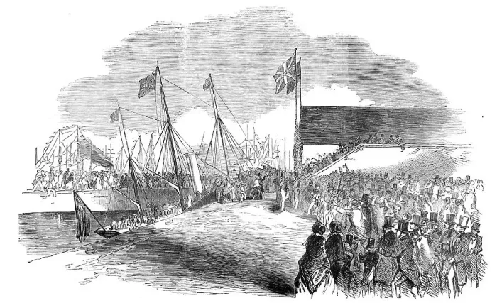 Framed Print : Her Majesty landing at Grimsby, 1854. Creator: Unknown Framed Print : Her Majesty landing at Grimsby, 1854. Creator: Unknown