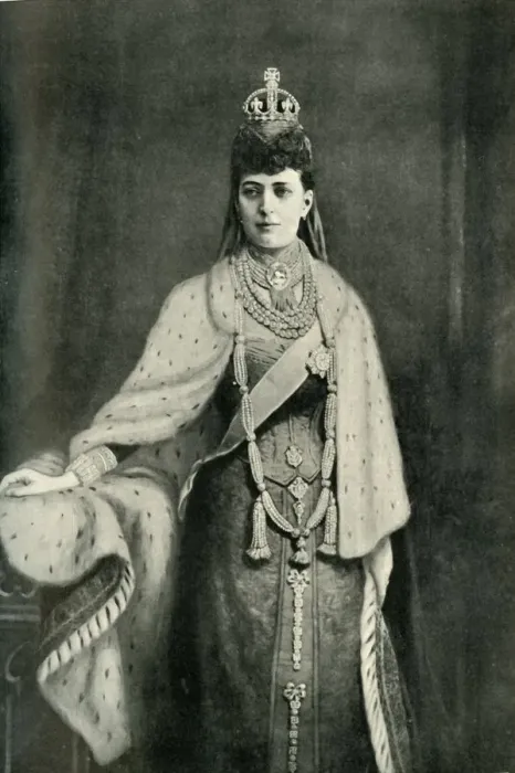 Framed Print : Her Majesty Queen Alexandria, 1902. Creator: Unknown Framed Print : Her Majesty Queen Alexandria, 1902. Creator: Unknown