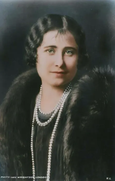 Framed Print : Her Majesty Queen Elizabeth, c1936. Creator: Hay Wrightson Framed Print : Her Majesty Queen Elizabeth, c1936. Creator: Hay Wrightson