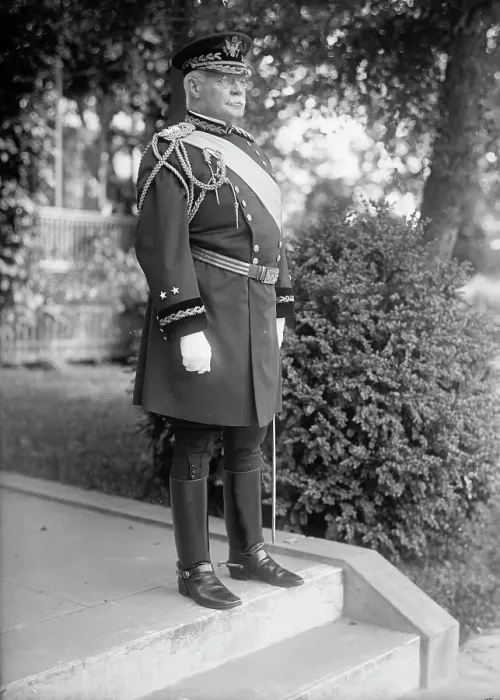 Framed Print : Major General Hugh L Scott, U.S.A. Chief of Staff, 1915. Creator: Harris & Ewing. Major General Hugh L Scott, U.S.A. Chief of Staff, 1915. Creator: Harris & Ewing Framed Print : Major General Hugh L Scott, U.S.A. Chief of Staff, 1915. Creator: Harris & Ewing. Major General Hugh L Scott, U.S.A. Chief of Staff, 1915. Creator: Harris & Ewing