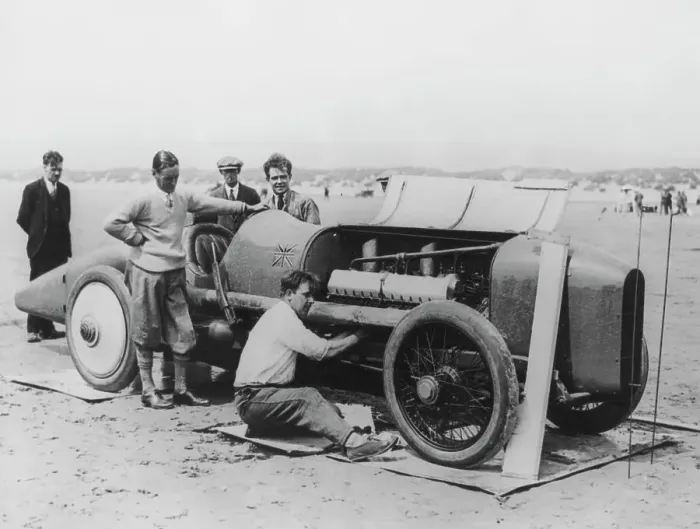 Framed Print : Malcolm Campbell with 1920 Sunbeam, (c1920?) Framed Print : Malcolm Campbell with 1920 Sunbeam, (c1920?)