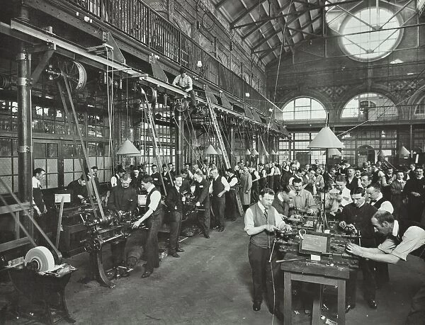 Male munitions workers in Engineering Shop, School of Building, Brixton, London, 1915