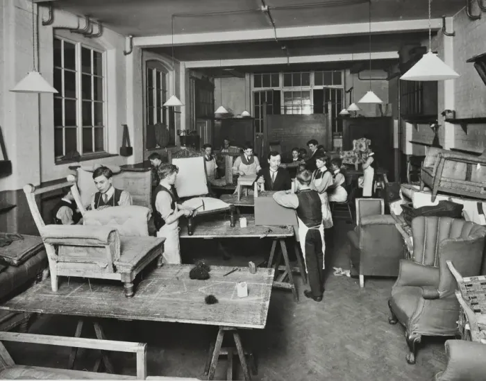 Framed Print : Male upholstery students, Shoreditch Technical Institute, London, 1914 Framed Print : Male upholstery students, Shoreditch Technical Institute, London, 1914