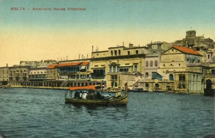Framed Print : Malta - Admirality House Vittoriosa, c1918-c1939. Creator: Unknown Framed Print : Malta - Admirality House Vittoriosa, c1918-c1939. Creator: Unknown