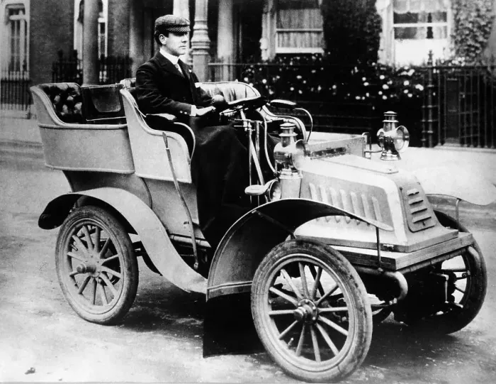 Framed Print : A man driving an 8hp De Dion Bouton, 1902 Framed Print : A man driving an 8hp De Dion Bouton, 1902