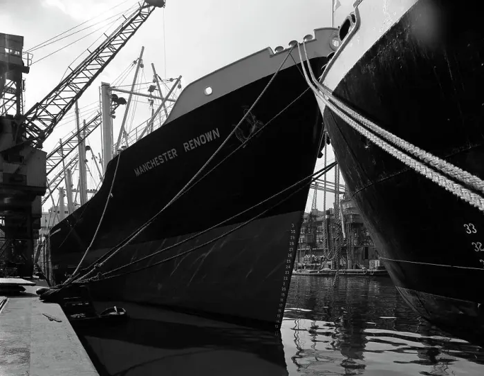 Framed Print : The Manchester Renown in dock on the Manchester Ship Canal, 1964 Framed Print : The Manchester Renown in dock on the Manchester Ship Canal, 1964