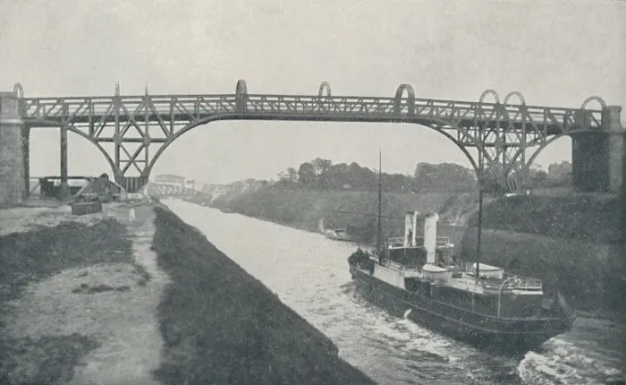 Framed Print : Manchester Ship Canal, 1910. Artist: Valentine & Sons Framed Print : Manchester Ship Canal, 1910. Artist: Valentine & Sons