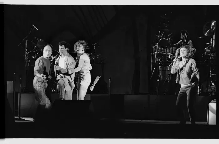 Framed Print : Manhattan Transfer (T. Hauser A. Paul C. Bentyne), Odeon Hammersmith, 1988. Artist: Brian O Connor Framed Print : Manhattan Transfer (T. Hauser A. Paul C. Bentyne), Odeon Hammersmith, 1988. Artist: Brian O Connor