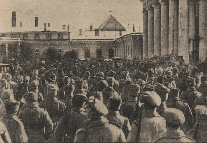 Framed Print : Manifestation of revolutionary troops in front of the State Duma during the February Revolution, 191 Artist: Steinberg, Yakov Vladimirovich (1882-1942) Framed Print : Manifestation of revolutionary troops in front of the State Duma during the February Revolution, 191 Artist: Steinberg, Yakov Vladimirovich (1882-1942)