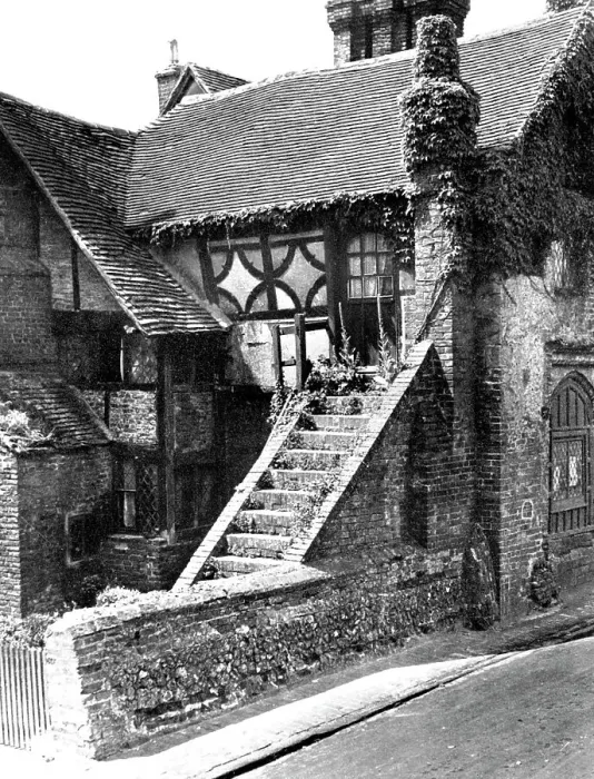 Framed Print : Manor House, Ditchling, East Sussex, 1924-1926. Artist: Herbert Felton Framed Print : Manor House, Ditchling, East Sussex, 1924-1926. Artist: Herbert Felton