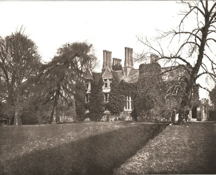 Framed Print : Manor House, Stoke Poges, Buckinghamshire, 1894. Creator: Unknown Framed Print : Manor House, Stoke Poges, Buckinghamshire, 1894. Creator: Unknown