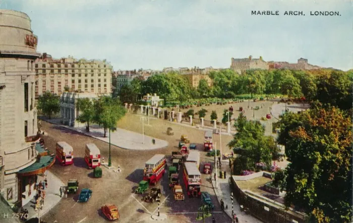 Framed Print : Marble Arch, London, c1930 Framed Print : Marble Arch, London, c1930