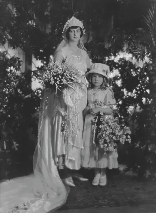 Framed Print : Marble, Mrs. (Miss Morrison), and child, portrait photograph, 1917 June 30. Creator: Arnold Genthe Framed Print : Marble, Mrs. (Miss Morrison), and child, portrait photograph, 1917 June 30. Creator: Arnold Genthe