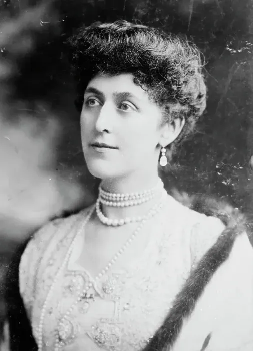 Framed Print : Marchioness of Ripon, between c1910 and c1915. Creator: Bain News Service Framed Print : Marchioness of Ripon, between c1910 and c1915. Creator: Bain News Service