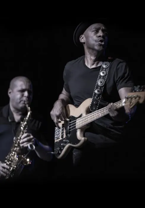 Framed Print : Marcus Miller and Alex Han, 2017. Artist: Alan John Ainsworth Framed Print : Marcus Miller and Alex Han, 2017. Artist: Alan John Ainsworth