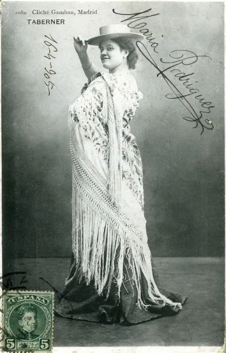 Framed Print : Maria Rodriguez, Spanish actress, 1905 Framed Print : Maria Rodriguez, Spanish actress, 1905
