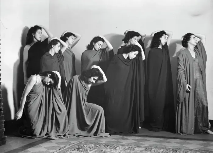 Framed Print : Maria Theresa Duncan and dancers, between 1911 and 1942. Creator: Arnold Genthe Framed Print : Maria Theresa Duncan and dancers, between 1911 and 1942. Creator: Arnold Genthe