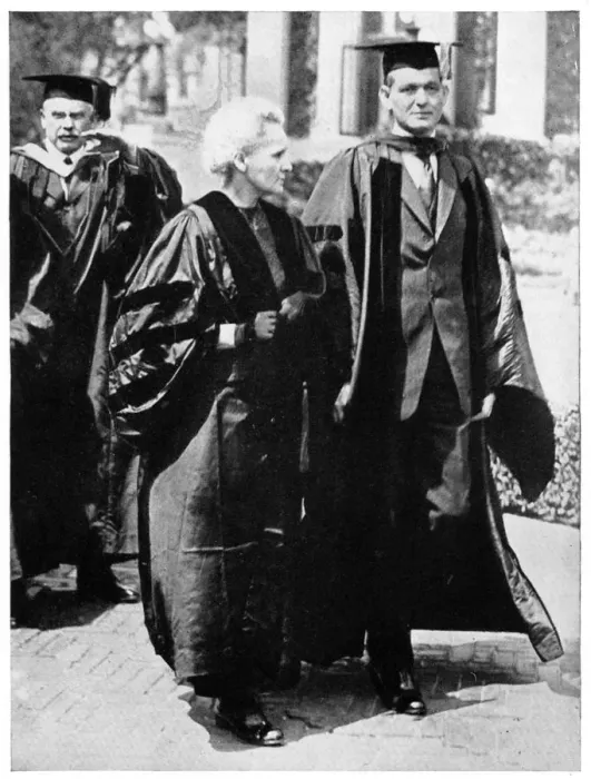 Framed Print : Marie Curie, Polish-born French physicist in 1921 Framed Print : Marie Curie, Polish-born French physicist in 1921