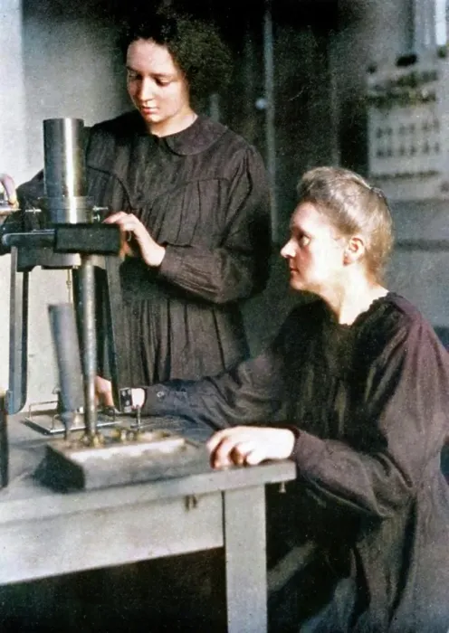 Framed Print : Marie Curie, Polish-born French physicist and her daughter Irene, 1925. Creator: Unknown Framed Print : Marie Curie, Polish-born French physicist and her daughter Irene, 1925. Creator: Unknown