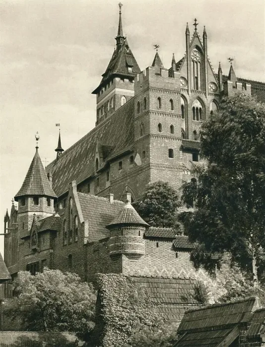 Framed Print : Marienburg. Hochschloss, 1931. Artist: Kurt Hielscher Framed Print : Marienburg. Hochschloss, 1931. Artist: Kurt Hielscher