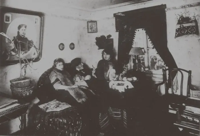 Framed Print : Marina Tsvetaeva, Anastasia Tsvetaeva and Sergey Efron, 1910s Framed Print : Marina Tsvetaeva, Anastasia Tsvetaeva and Sergey Efron, 1910s
