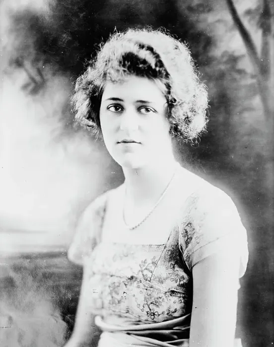 Framed Print : Marion Carhardt [graphic]  / , between c1915 and c1920. Creator: Bain News Service