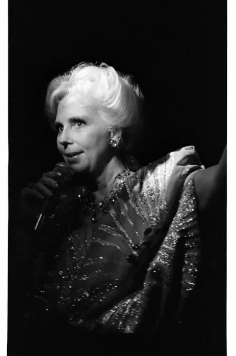 Framed Print : Marion Montgomery, Ronnie Scotts, Soho, London, 1987. Artist: Brian O Connor Framed Print : Marion Montgomery, Ronnie Scotts, Soho, London, 1987. Artist: Brian O Connor