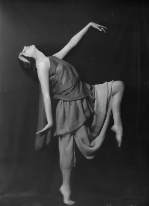 Framed Print : Marion Morgan dancer, between 1914 and 1927. Creator: Arnold Genthe Framed Print : Marion Morgan dancer, between 1914 and 1927. Creator: Arnold Genthe