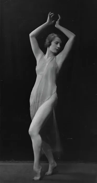 Framed Print : Marion Morgan dancer, between 1914 and 1927. Creator: Arnold Genthe Framed Print : Marion Morgan dancer, between 1914 and 1927. Creator: Arnold Genthe