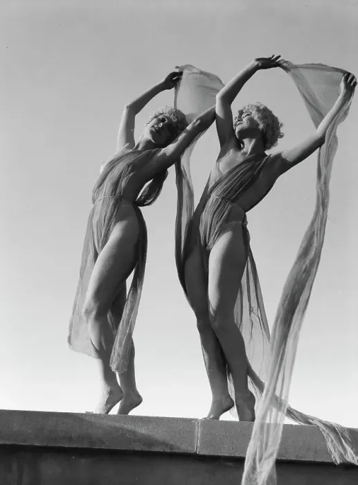 Framed Print : Marion Morgan dancers, between 1914 and 1927. Creator: Arnold Genthe Framed Print : Marion Morgan dancers, between 1914 and 1927. Creator: Arnold Genthe