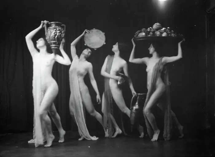 Framed Print : Marion Morgan dancers, between 1914 and 1927. Creator: Arnold Genthe Framed Print : Marion Morgan dancers, between 1914 and 1927. Creator: Arnold Genthe