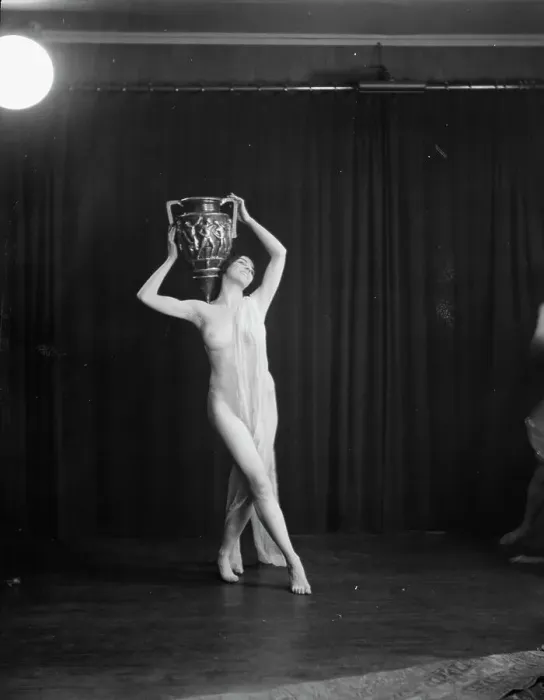 Framed Print : Marion Morgan dancers, between 1914 and 1927. Creator: Arnold Genthe Framed Print : Marion Morgan dancers, between 1914 and 1927. Creator: Arnold Genthe