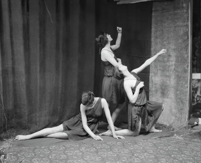 Framed Print : Marion Morgan dancers, between 1914 and 1927. Creator: Arnold Genthe Framed Print : Marion Morgan dancers, between 1914 and 1927. Creator: Arnold Genthe