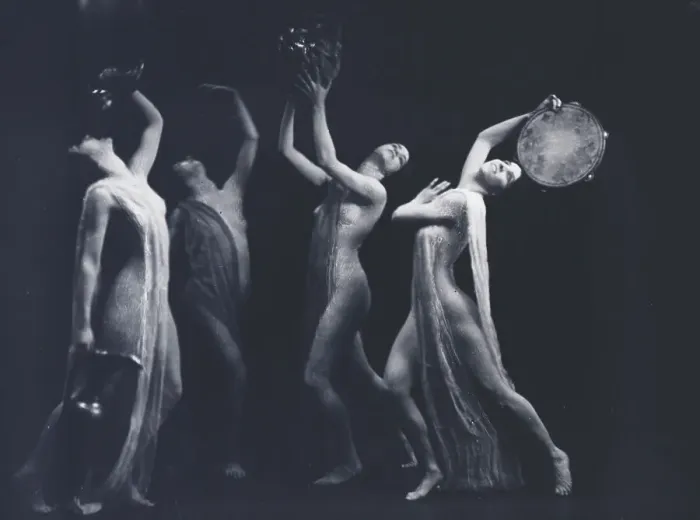 Framed Print : Marion Morgan dancers, between 1914 and 1927. Creator: Arnold Genthe Framed Print : Marion Morgan dancers, between 1914 and 1927. Creator: Arnold Genthe