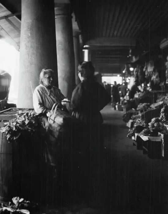 Framed Print : Market scene, New Orleans, between 1920 and 1926. Creator: Arnold Genthe Framed Print : Market scene, New Orleans, between 1920 and 1926. Creator: Arnold Genthe