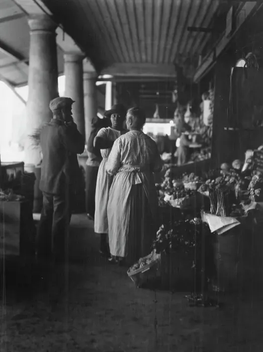 Framed Print : Market scene, New Orleans, between 1920 and 1926. Creator: Arnold Genthe Framed Print : Market scene, New Orleans, between 1920 and 1926. Creator: Arnold Genthe
