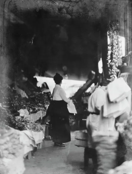 Framed Print : Market scene, New Orleans, between 1920 and 1926. Creator: Arnold Genthe Framed Print : Market scene, New Orleans, between 1920 and 1926. Creator: Arnold Genthe