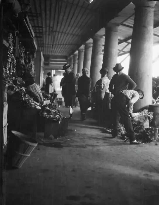 Framed Print : Market scene, New Orleans, between 1920 and 1926. Creator: Arnold Genthe Framed Print : Market scene, New Orleans, between 1920 and 1926. Creator: Arnold Genthe