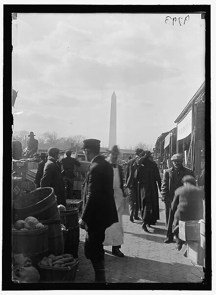 Market; Washington Monument in background, between 1916 and 1918. Creator: Harris & Ewing. Market; Washington Monument in background, between 1916 and 1918. Creator: Harris & Ewing
