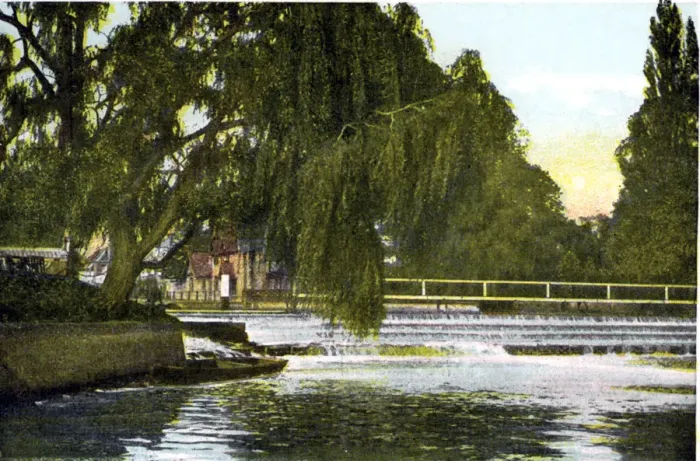 Framed Print : Marlow Weir, Buckinghamshire, 20th Century Framed Print : Marlow Weir, Buckinghamshire, 20th Century
