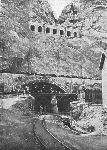 Marseille en Fete; L'entrée Sud du tunnel de Rove : au-dessus, un viaduc de la ligne... c1916. Creator: Unknown