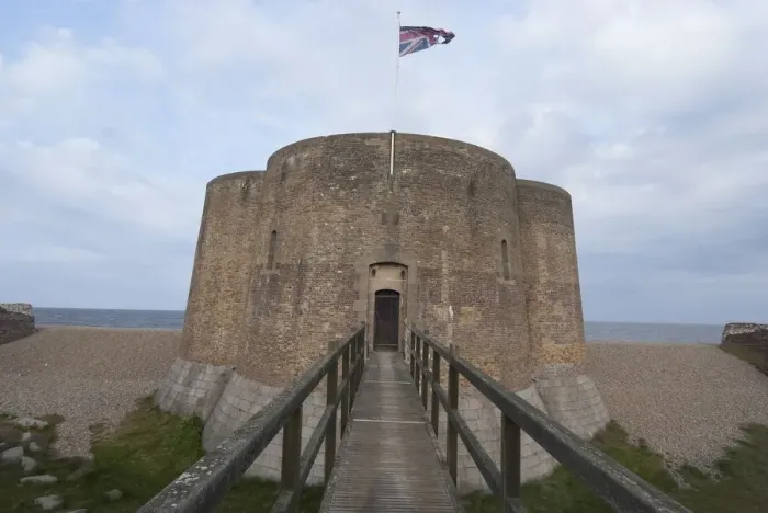 Framed Print : Martello Tower, Aldeburgh, Suffolk, England, UK, 25 / 5 / 10. Creator: Ethel Davies Framed Print : Martello Tower, Aldeburgh, Suffolk, England, UK, 25 / 5 / 10. Creator: Ethel Davies