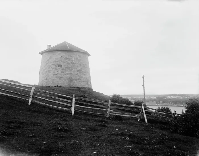 Framed Print : Martello tower, Plains of Abraham, Quebec, between 1890 and 1901. Creator: Unknown Framed Print : Martello tower, Plains of Abraham, Quebec, between 1890 and 1901. Creator: Unknown