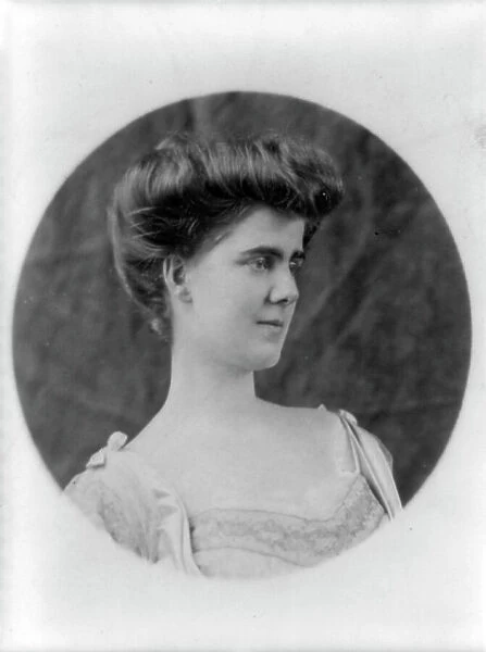 Martha Cameron, daughter of Don Cameron, head-and-shoulders portrait, facing right, c1900 - 1918. Creator: Frances Benjamin Johnston
