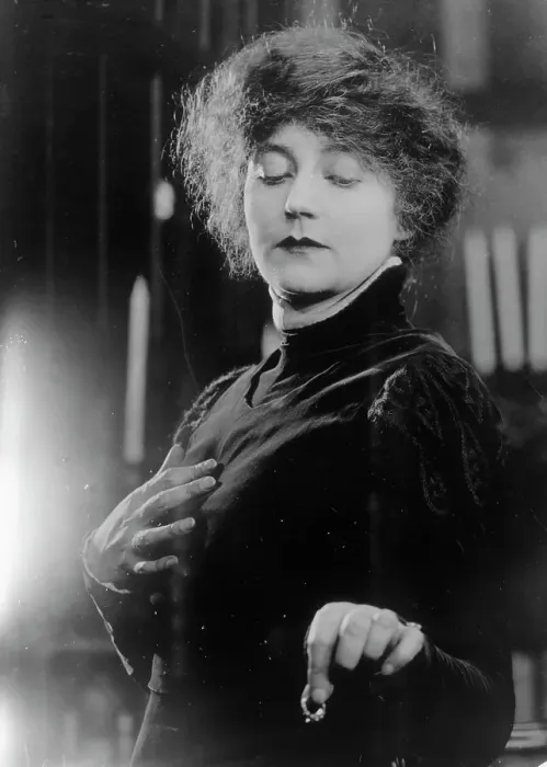 Framed Print : Mary MacLane, between c1915 and c1920. Creator: Bain News Service Framed Print : Mary MacLane, between c1915 and c1920. Creator: Bain News Service