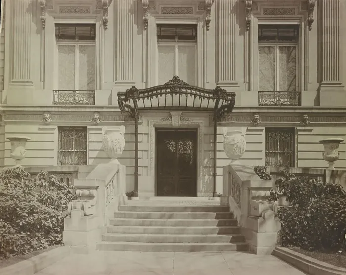 Framed Print : Mary Scott Townsend house, Washington, D.C. c1910. Creator: Frances Benjamin Johnston Framed Print : Mary Scott Townsend house, Washington, D.C. c1910. Creator: Frances Benjamin Johnston