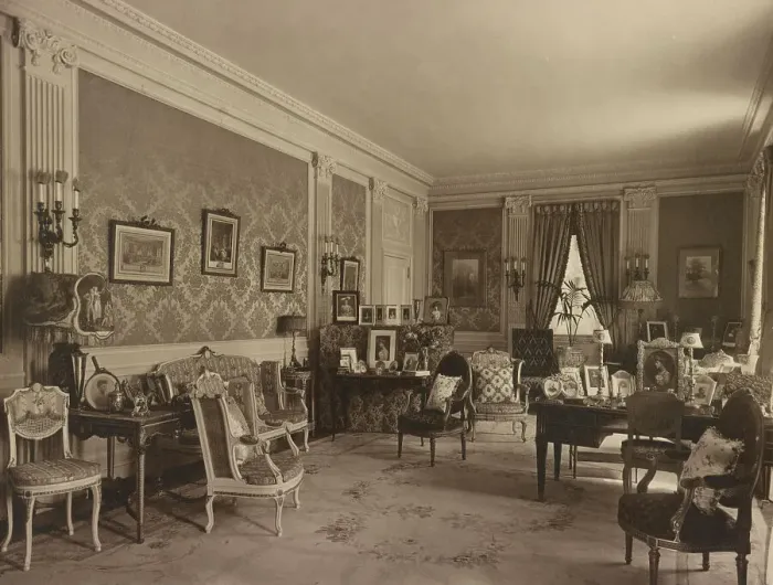 Framed Print : Mary Scott Townsend house, Washington, D.C. c1910. Creator: Frances Benjamin Johnston Framed Print : Mary Scott Townsend house, Washington, D.C. c1910. Creator: Frances Benjamin Johnston