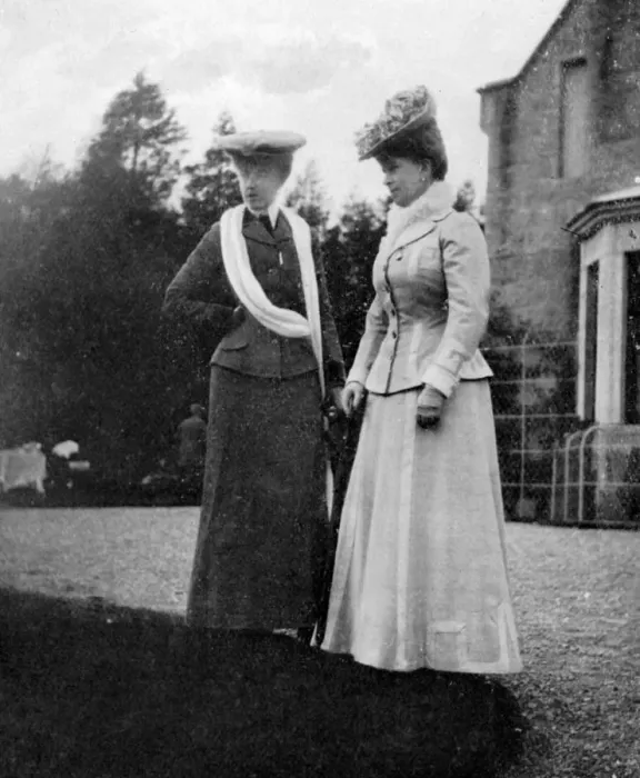 Framed Print : Mary of Teck (1867-1953), Princess of Wales, with the Duchesse d Aosta, 1908. Artist: Queen Alexandra Framed Print : Mary of Teck (1867-1953), Princess of Wales, with the Duchesse d Aosta, 1908. Artist: Queen Alexandra