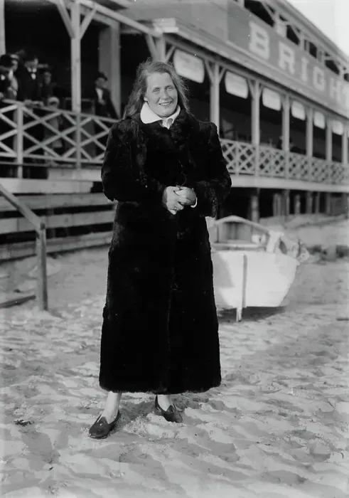 Framed Print : Mary Williamson, between c1910 and c1915. Creator: Bain News Service Framed Print : Mary Williamson, between c1910 and c1915. Creator: Bain News Service